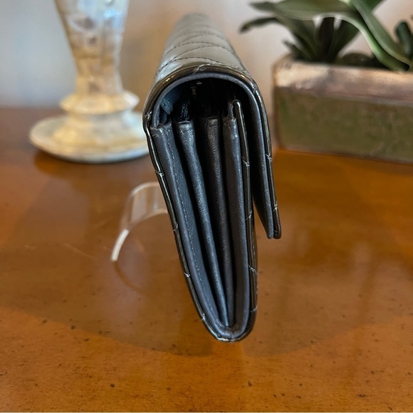 RARE Khaki CHANEL Quilted CC Logo Black Enamel Patent Leather Long Bifold Wallet - Picture 6 of 12